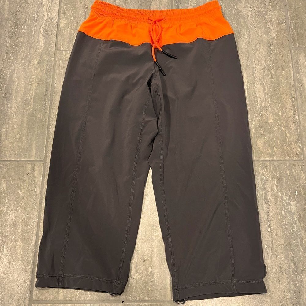 🌸Lululemon Step Lively Crop 82 